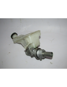 BOMBA FRENO MERCEDES CLASE...