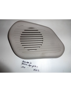 Plastico tapa parlante Mahindra 2010