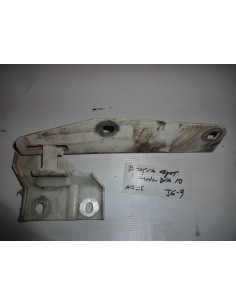 Bisagra capot Mahindra 2010