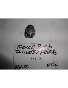 Tuerca rueda Daihatsu Feroza
