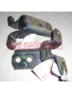 Bisagra puerta izquierda suzuki Grand Vitara 2000.