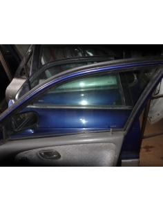 Vidrio puerta delantera derecha RH Suzuki Baleno Station Wagon 1999