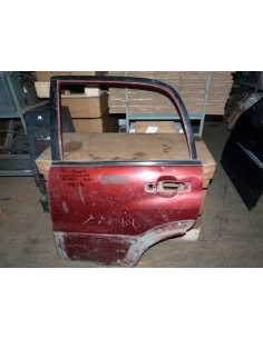 Puerta trasera izquierda Suzuki Grand Nomade 1998 1999 2000 2001 2002 2003 2004 2005 R/E