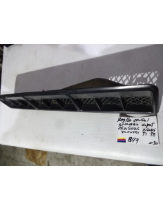 Rejilla central carroceria parabrisas capot Suzuki Samurai 1997 1998