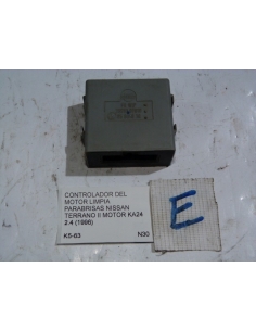 Boton control limpia parabrisas Nissan Terrano II motor K424 2.4 1996