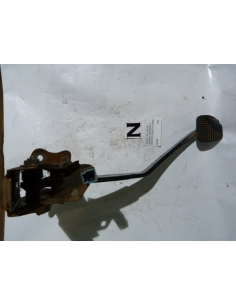 Pedal Freno Nissan Terrano II motor K424 2.4 1996