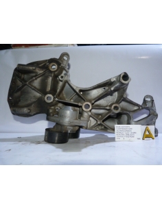 Base soporte compresor aire acondicionado Renault Clio 1.6 motor K4M Bencina 1998 - 2007 codigo: 7700274249