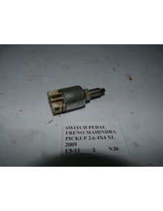 Switch pedal freno Mahindra Pick Up 2.6 4x4 XL 2009 