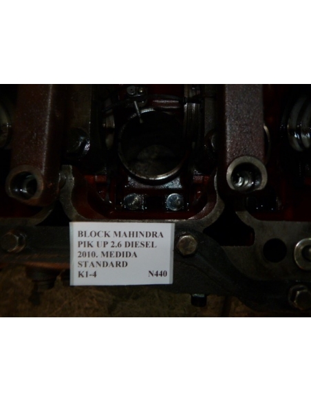 Block Mahindra Pik Up 2.6 Diesel 2010 medida standard 