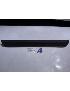 Zocalos pisaderas delantera izquierda Toyota Rav4 2011