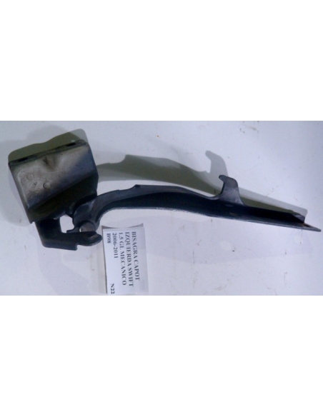 Bisagra capot izquierda inferior Suzuki Swift 1.5 GL 2006 - 2011 mecanico 