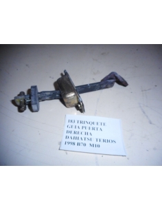 TRINQUETE GUIA PUERTA DERECHA DAIHATSU TERIOS 1998