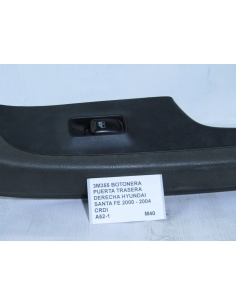 BOTONERA PUERTA TRASERA DERECHA HYUNDAI SANTA FE 2000 - 2004 CRDI